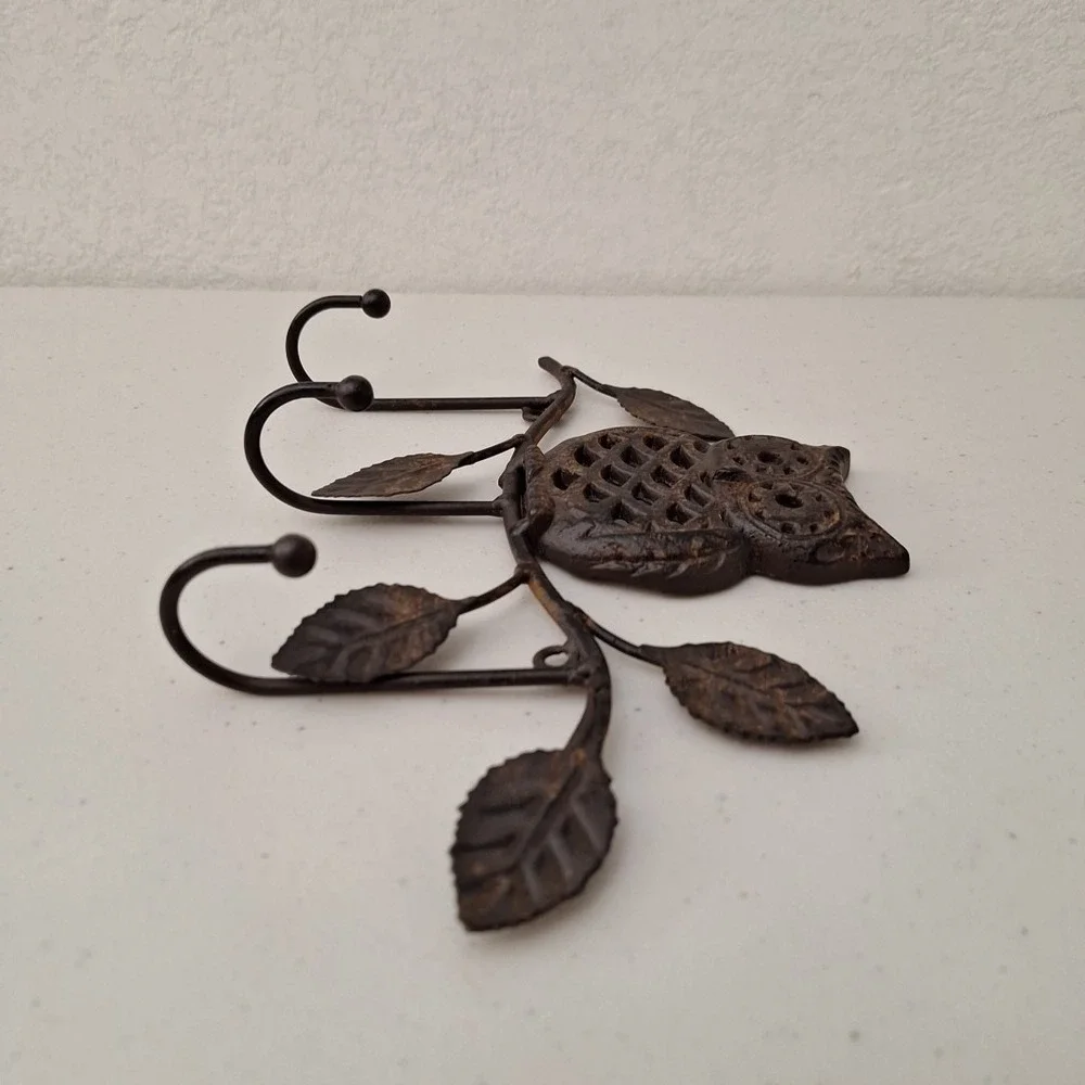 Vintage Cast Iron Bronze Finish Hollow Eye Owl Wall Mount 3 Hook Hanger 10